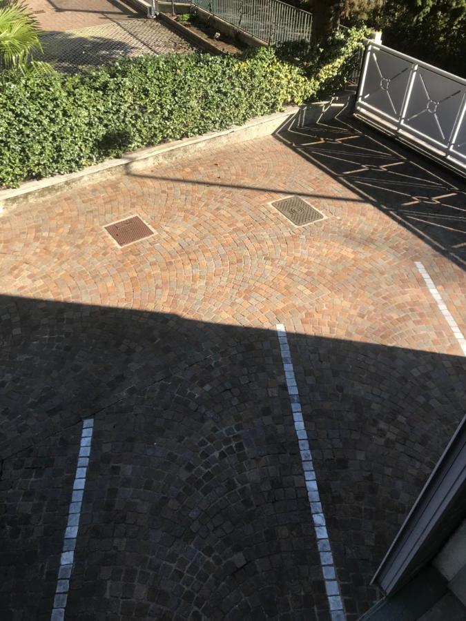 Terrazza Sul Lago Riva del Garda Bagian luar foto